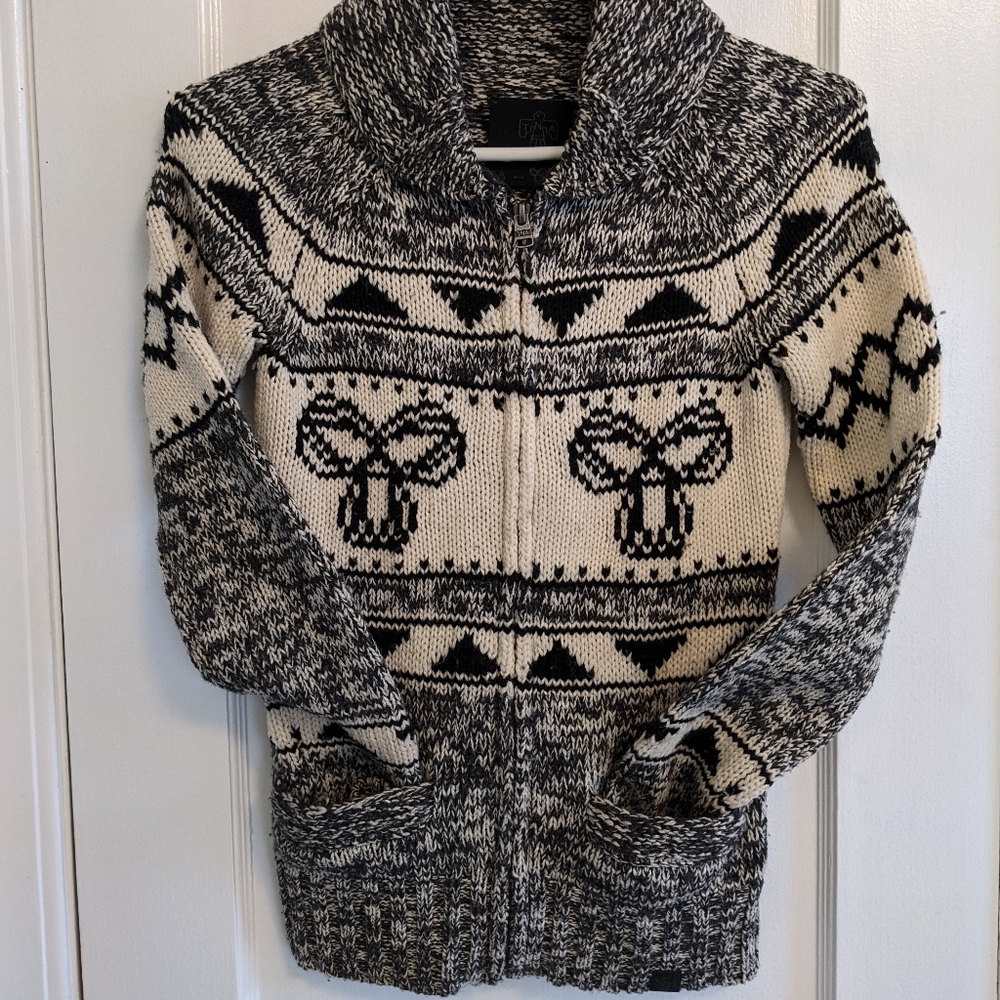 Aritzia wool sweater - Picture 1 of 6